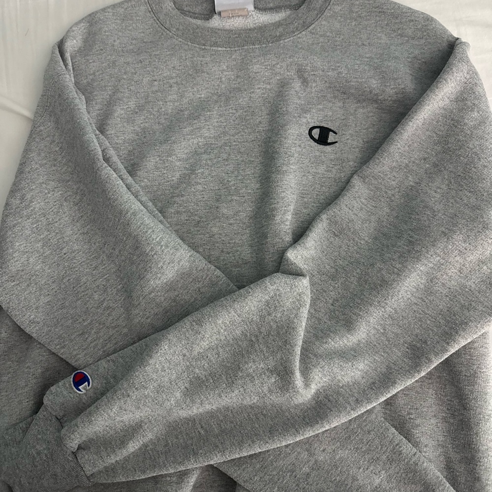 Champion Men's Heather Gray Crewneck Sweater